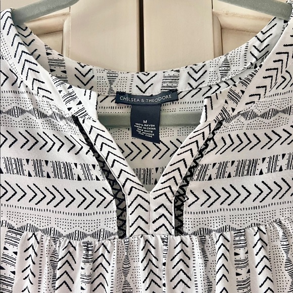 Chelsea & Theodore Medium Rayon Tribal Boho Print Cottagecore Blouse - Picture 8 of 12